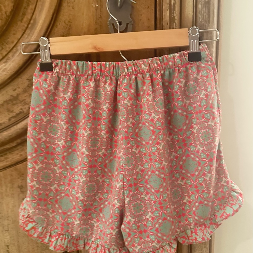 Colorful Patterned Shorts - Picture 6 of 8
